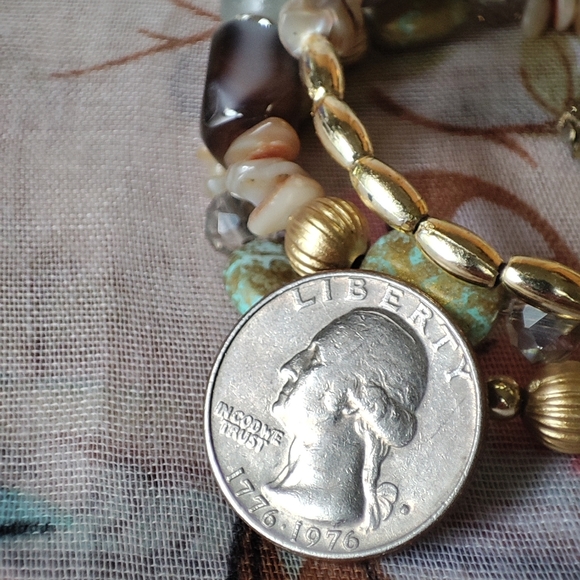 Memory Wire Gold Veined Faux Turquoise Tumbled Stone Faceted Crystal Bracelet - Picture 7 of 7